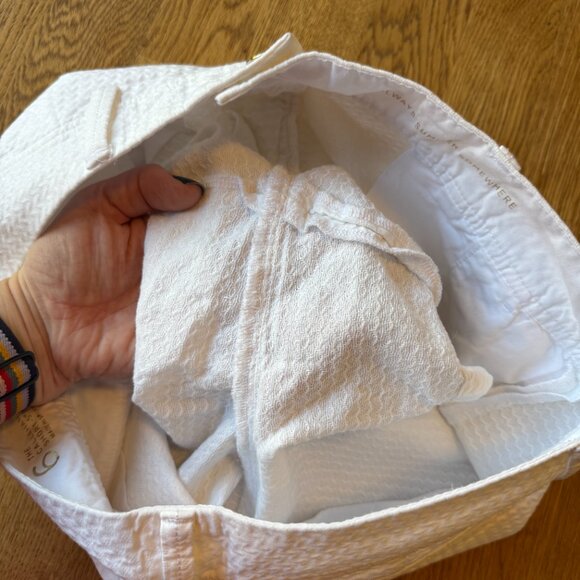 Lilly Pulitzer Callahan Shorts Pineapple Patch Embellishment Size 6 - Picture 8 of 14